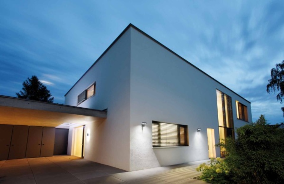 Aussenbeleuchtung bei H+S Gebäudetechnik in Pfedelbach